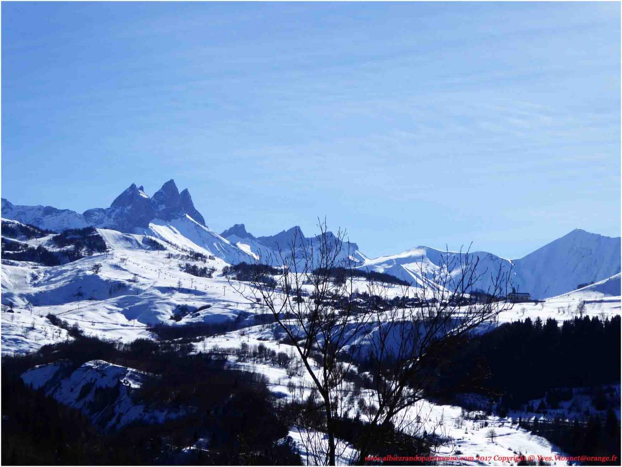 Le panorama et le silence de la Rando du Moine