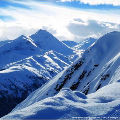 Panorama des Arves à 2000 m, rando raquettes, resto