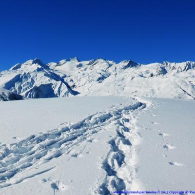 Panorama des Arves à plus de 2000 m, rando pique-nique
