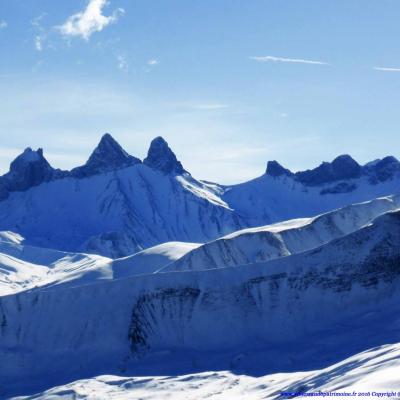 Panorama des Arves à 2000 m, rando raquettes, resto