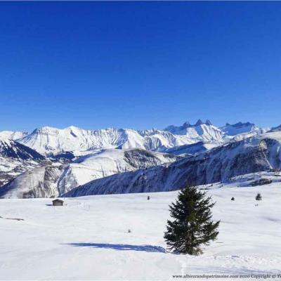 Panorama des Arves à 2000 m, rando raquettes, pic-nic